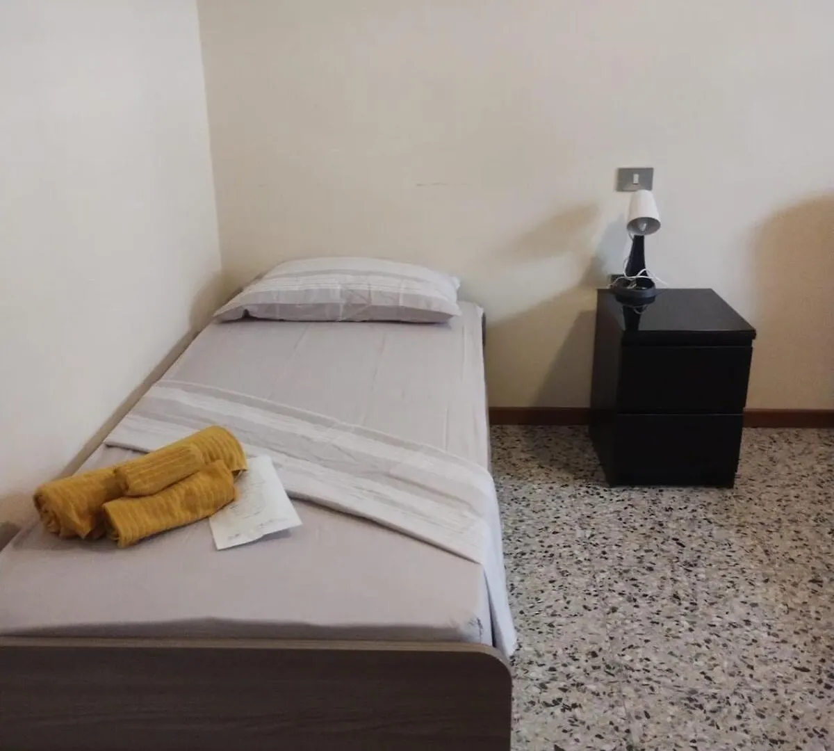 Apartment Room&Board 2 Bedrooms Up To 7 Beds 1 Bathroom Voghera
